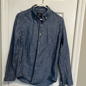 American Eagle Chambray Button-Up shirt sz S